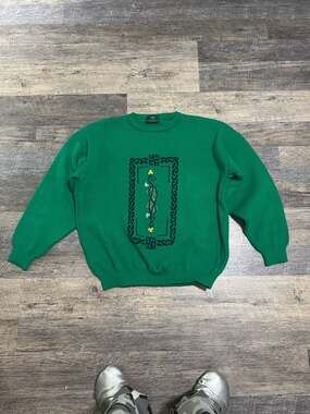 Vintage Emerald Isle Made In Ireland Green Acrylic Celtic Embroidered Crewneck S
